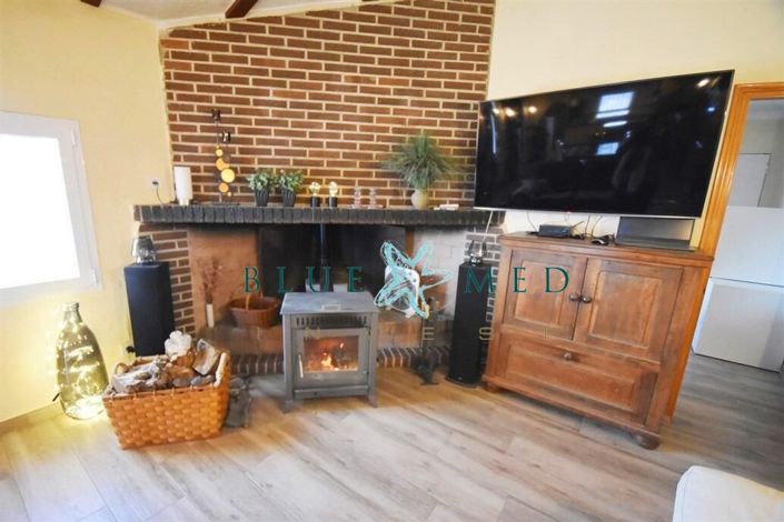 Image No.28-4 Bed Country House for sale