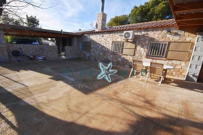 Image No.46-4 Bed Country House for sale