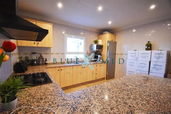 Image No.8-4 Bed Country House for sale