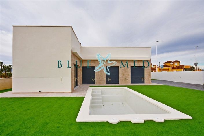 Image No.2-3 Bed Villa for sale