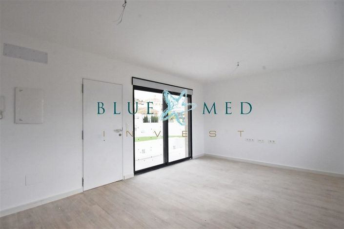 Image No.6-3 Bed Villa for sale