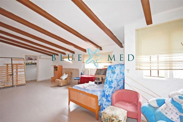 Image No.15-5 Bed House for sale