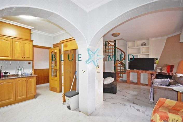 Image No.4-5 Bed House for sale