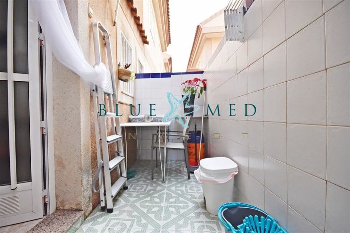 Image No.10-4 Bed Property for sale