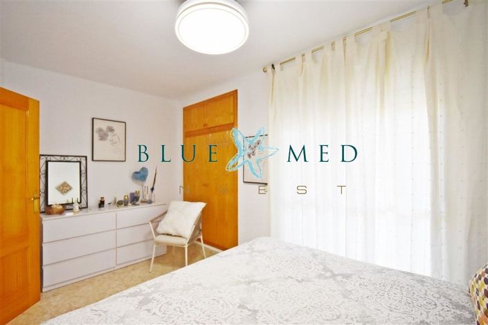 Image No.15-4 Bed Property for sale