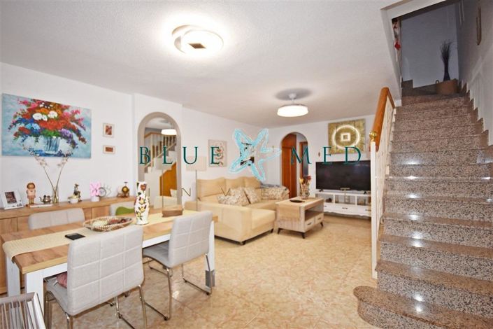 Image No.2-4 Bed Property for sale