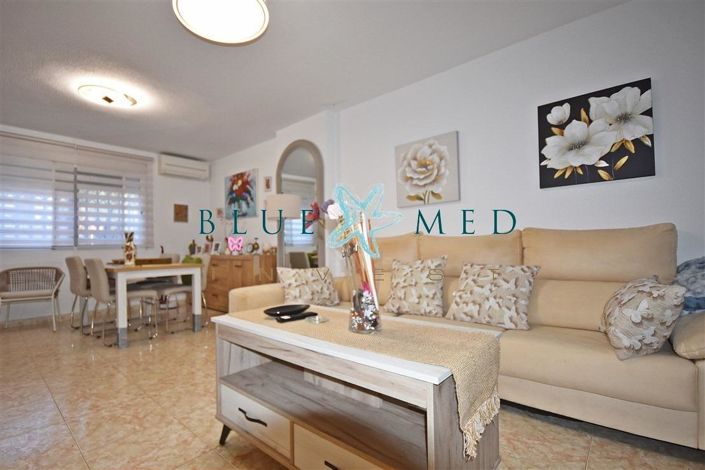 Image No.4-4 Bed Property for sale