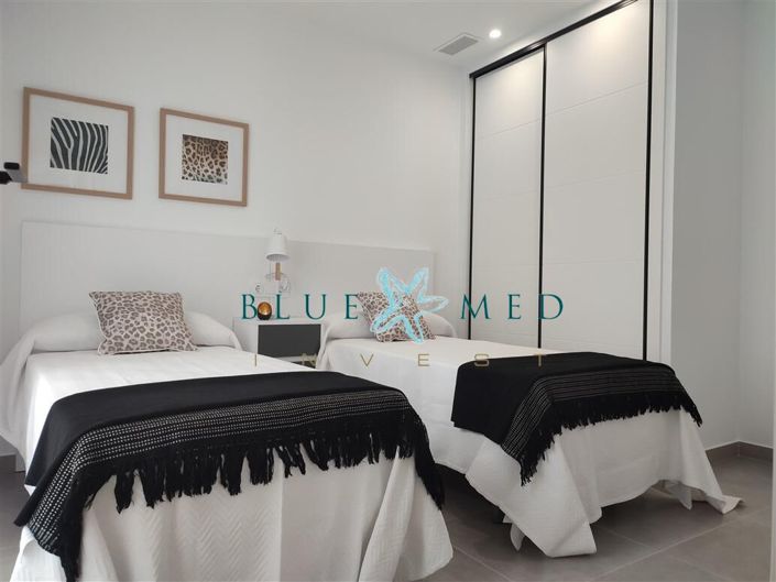 Image No.13-3 Bed Villa for sale