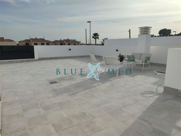 Image No.20-3 Bed Villa for sale