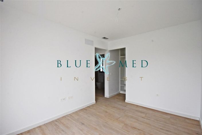 Image No.11-3 Bed Villa for sale