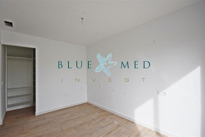 Image No.12-3 Bed Villa for sale