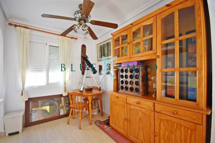 Image No.10-2 Bed House for sale