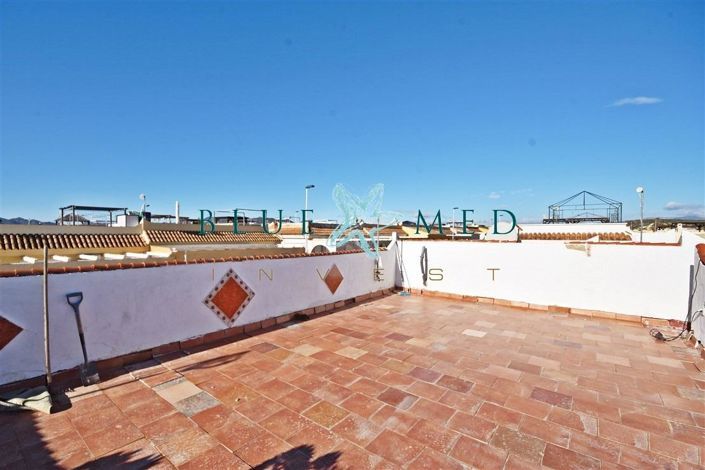 Image No.26-2 Bed House for sale