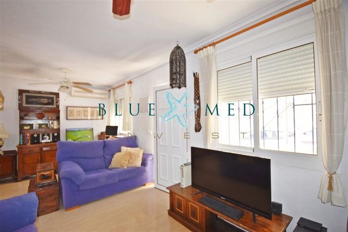 Image No.6-2 Bed House for sale