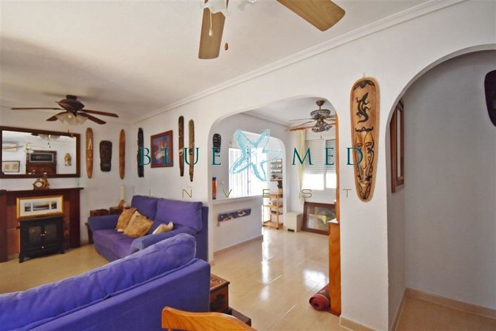 Image No.8-2 Bed House for sale