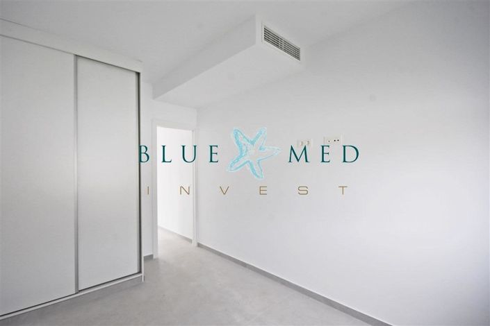 Image No.12-3 Bed Villa for sale