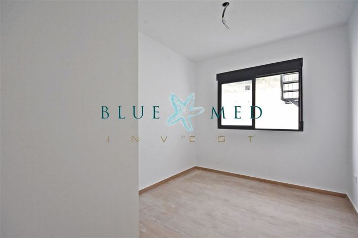 Image No.14-3 Bed Villa for sale