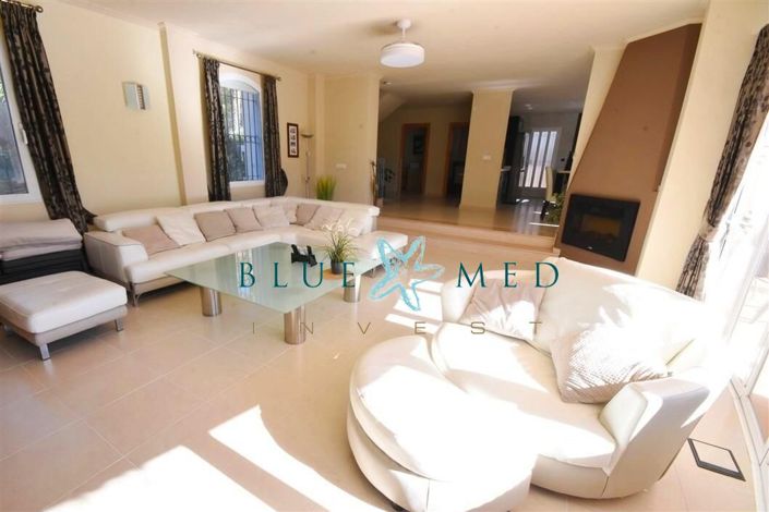 Image No.18-Villa de 4 chambres à vendre à La Azohía