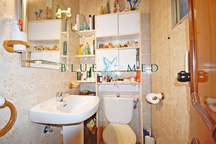 Image No.12-4 Bed Property for sale