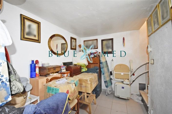 Image No.24-4 Bed Property for sale