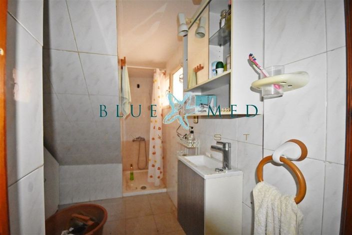 Image No.26-4 Bed Property for sale