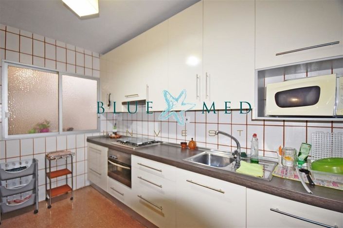 Image No.7-4 Bed Property for sale