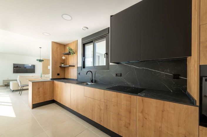 Image No.10-3 Bed Villa for sale