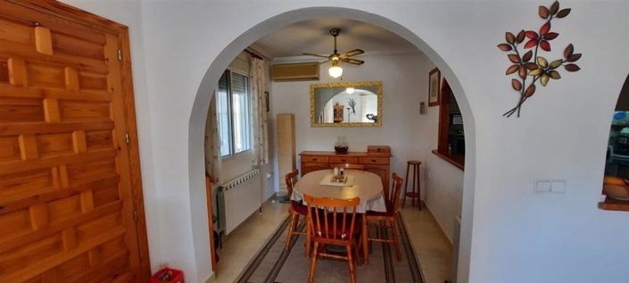 Image No.11-2 Bed House for sale