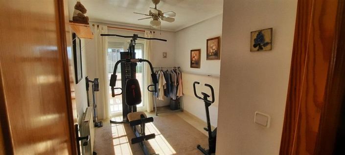 Image No.16-2 Bed House for sale