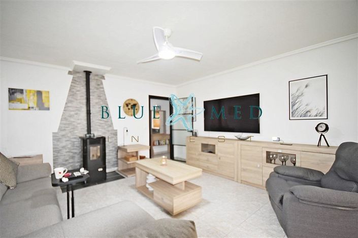 Image No.3-3 Bed Villa for sale