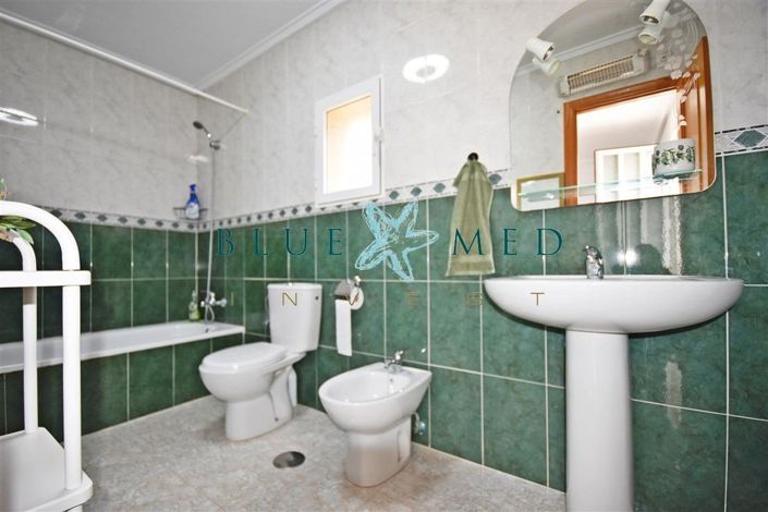 Image No.21-3 Bed Villa for sale