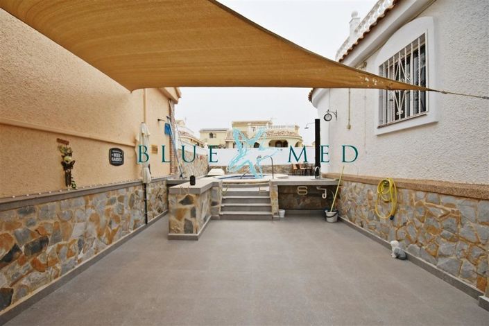 Image No.24-3 Bed Villa for sale