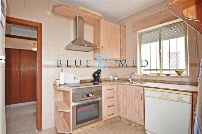 Image No.6-4 Bed Flat for sale