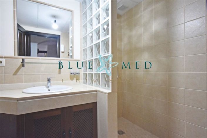 Image No.19-3 Bed Villa for sale