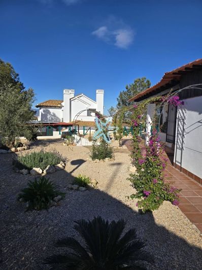 Image No.36-3 Bed Villa for sale