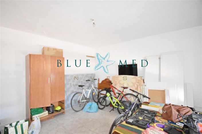 Image No.10-7 Bed Country House for sale