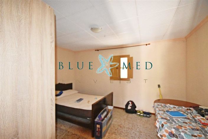 Image No.20-7 Bed Country House for sale