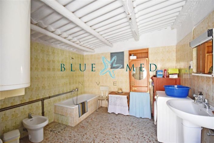 Image No.34-7 Bed Country House for sale