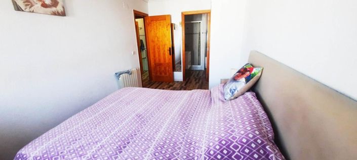 Image No.11-2 Bed House for sale