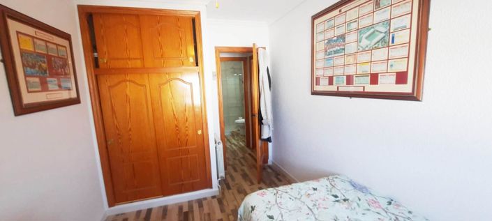 Image No.16-2 Bed House for sale