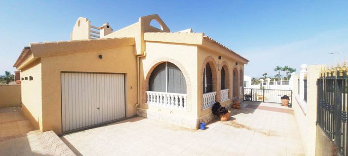 Image No.18-2 Bed House for sale