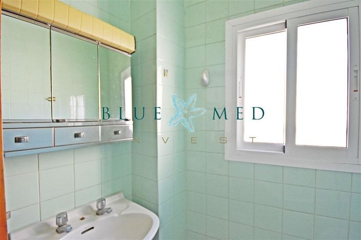 Image No.18-5 Bed Flat for sale