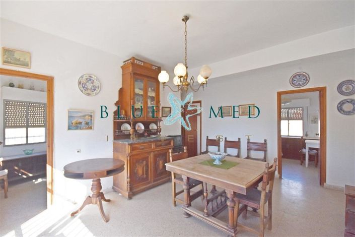 Image No.3-5 Bed Flat for sale