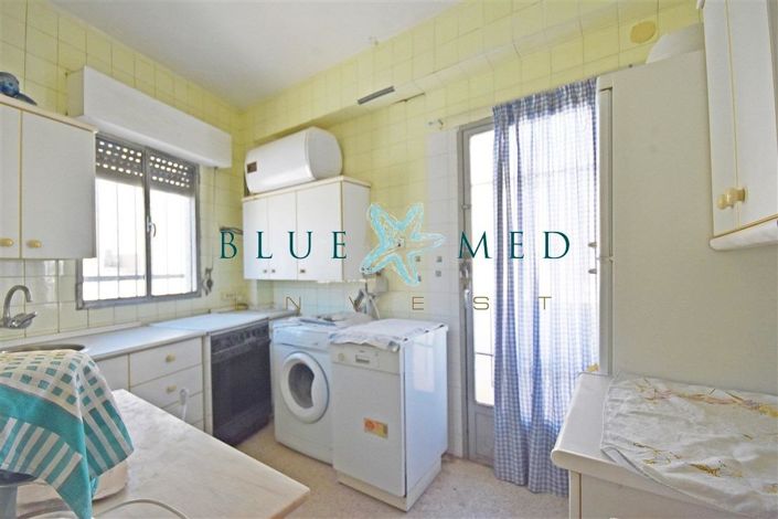 Image No.7-5 Bed Flat for sale