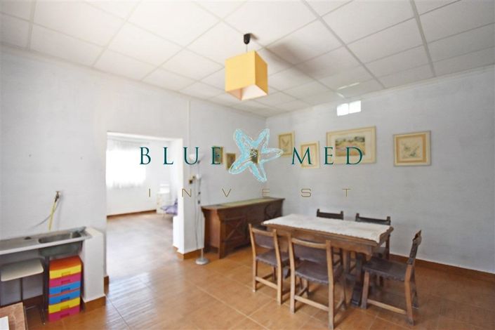 Image No.32-4 Bed Country House for sale