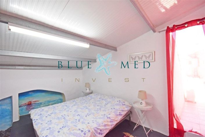 Image No.15-3 Bed House for sale