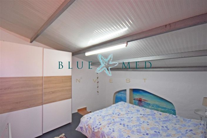 Image No.16-3 Bed House for sale