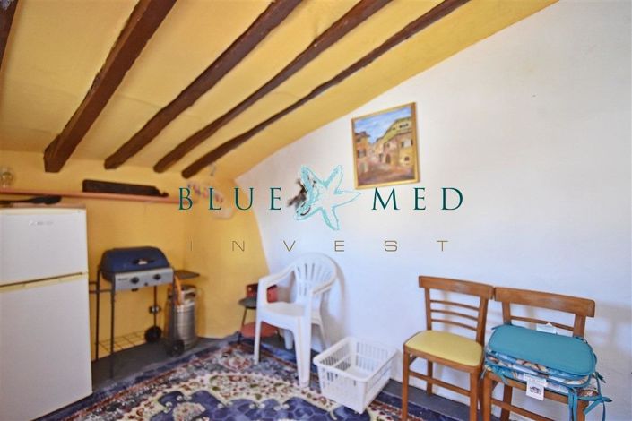 Image No.17-3 Bed House for sale