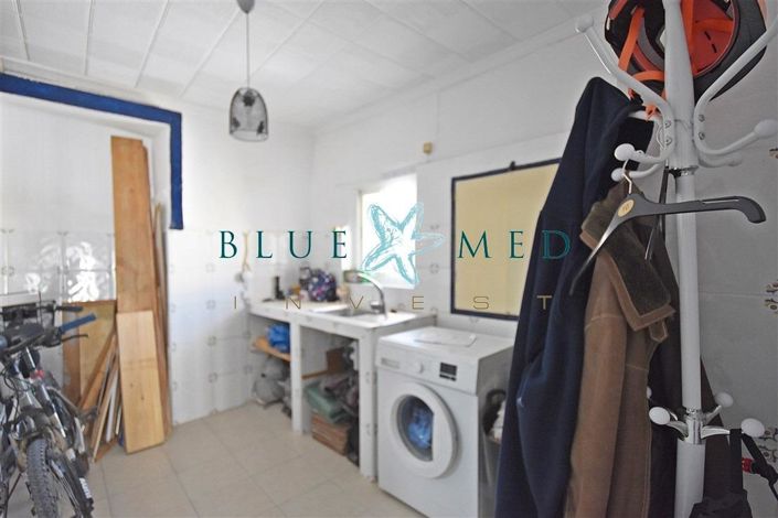 Image No.4-3 Bed House for sale