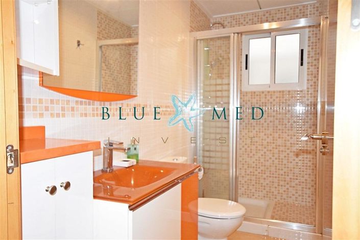 Image No.18-3 Bed Flat for sale